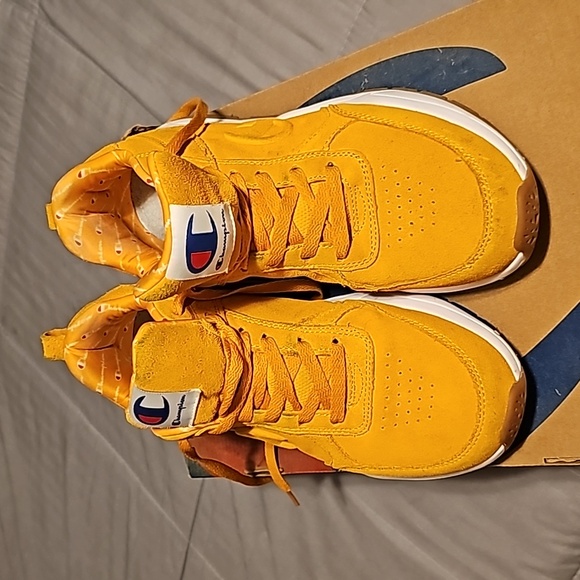 Champion shoes - Picture 5 of 9